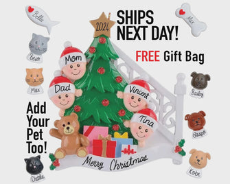 2025 Family Christmas Ornament with Pet - Personalized Family Ornament, Tree Decoration Gift, Kids Stairs Gifts Peeking Family Ornament
